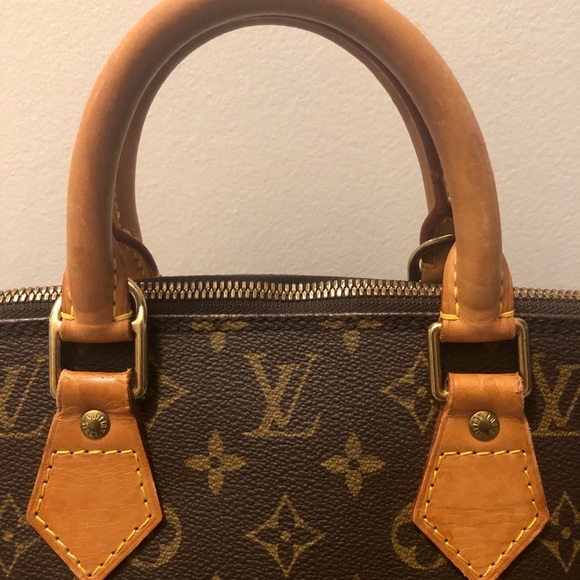 SOLD!! Authentic LV Alma Monogram - Picture 5 of 12